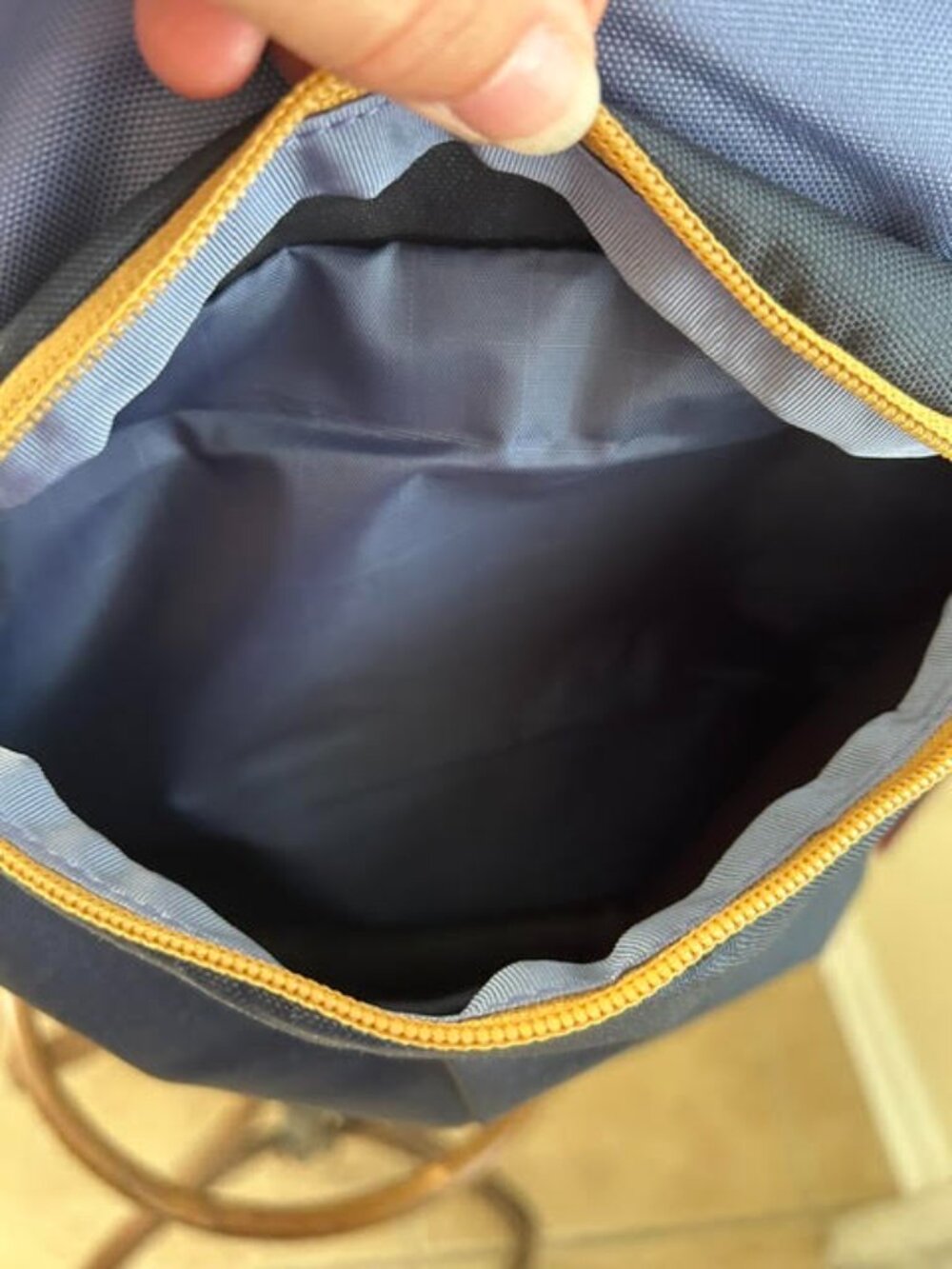 NWT Cotopaxi Chiqullo 26L Backpack- Cada Dia for Kids or Adults - Picture 5 of 6